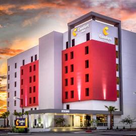 Comfort Inn Hermosillo Aeropuerto，位于埃莫西约的酒店