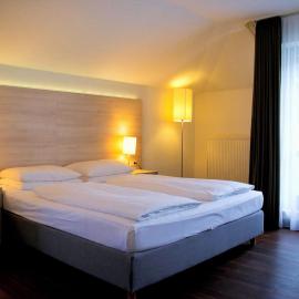 Taste Hotel Limes Thermen Aalen，位于阿伦的酒店