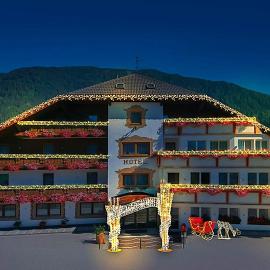 Hotel Kronplatzer Hof，位于拉松迪索帕拉的酒店