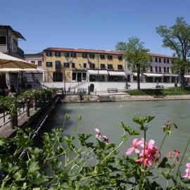 Albergo Alla Campana，位于多洛的酒店