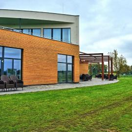 Hotel Golf Jezera，位于奥斯特罗赫新村的酒店
