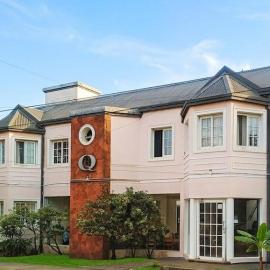 Hotel Queguay，位于科隆的酒店