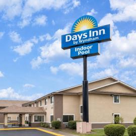 Days Inn by Wyndham Topeka，位于托皮卡的酒店