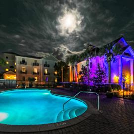 30-A Inn & Suites,位于圣罗莎海滩的酒店