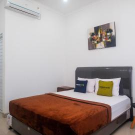 Urbanview keTemon Hotel & Resto YIA by RedDoorz，位于日惹的酒店
