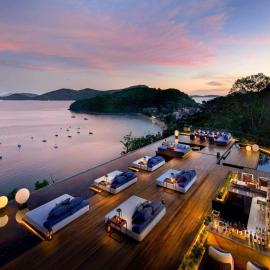 V Villas Phuket - MGallery Collection，位于攀瓦海滩的酒店