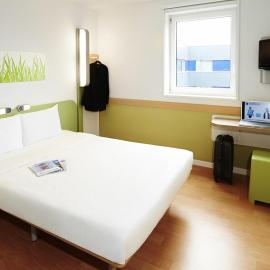 Ibis budget Orléans Sud Comet，位于奥尔良的酒店