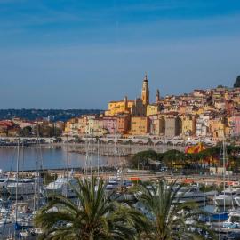 ibis budget Menton Bord de Mer，位于芒通的酒店