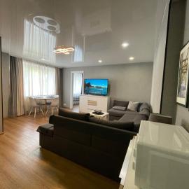 Like a home Linda Apartment，位于纳尔瓦的酒店