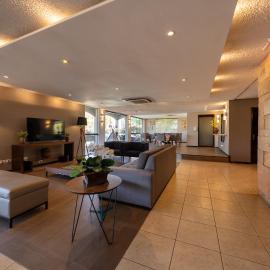 Hotel Deville Express Cascavel，位于卡斯卡韦尔的酒店