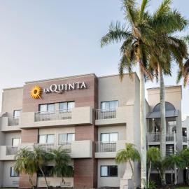 La Quinta by Wyndham Ft. Myers - Sanibel Gateway,位于迈尔斯堡的酒店