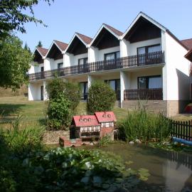 Hotel & Apartmenthaus Zum Pfingsttor，位于林特尔恩的酒店