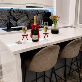 Adinna Residence，位于Giroc的酒店
