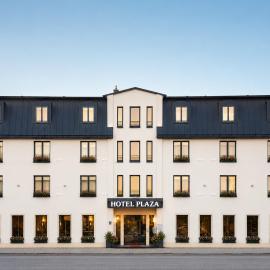Plaza Rooms & Studios，位于福希海姆的酒店