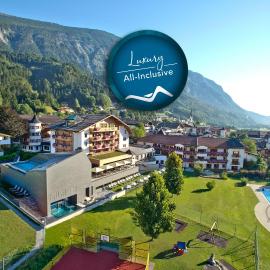 Luxury All Inclusive Resort Schwarzbrunn - 4 Stars Superior,位于施坦斯的酒店