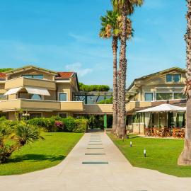 Hotel Villa Undulna - Terme della Versilia,位于钦克亚勒的酒店