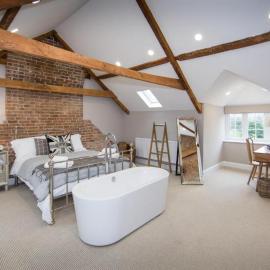 Bristol Airport rooms - Darlington arms - Bar & Food,位于布里斯托的酒店