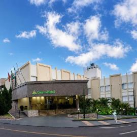 Cedro Hotel，位于隆德里纳的酒店