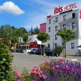 ibis Europe Chalon Sur Saone，位于索恩河畔沙隆的酒店
