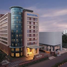 Novotel Lucknow Gomti Nagar，位于勒克瑙的酒店