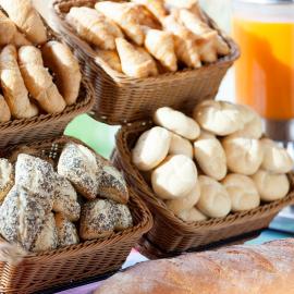 Holiday Inn Express & Suites Barcelona - Sabadell by IHG，位于萨瓦德尔的酒店