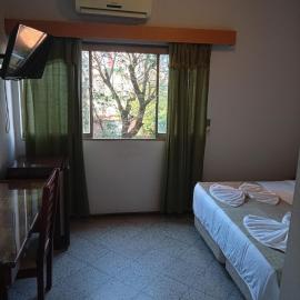 Gran Hotel Central Paraná Asunción，位于亚松森的酒店