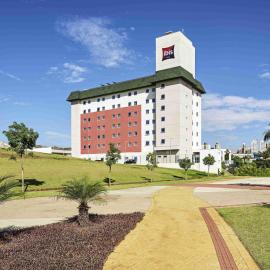 ibis Londrina Shopping，位于隆德里纳的酒店