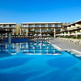Island Blue Hotel，位于佩基罗德的酒店