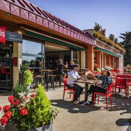 ibis Colmar Est - Hotel Restaurant en Alsace，位于科尔马的酒店