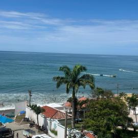 Departamento moderno con jacuzzi privado - Porto Vitoria，位于通苏帕的酒店
