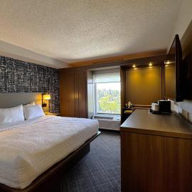 Pittsburgh Airport Inn and Suites,位于科里奥波利斯的酒店