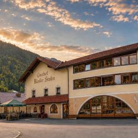 Gasthof Rieder Stubn B&B Restaurant & Pinseria，位于奥伯林塔尔的里德的酒店