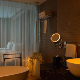 The Canvas Dubai - MGallery Hotel Collection，位于迪拜的酒店