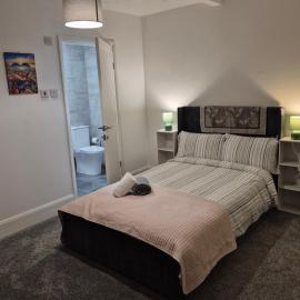 private room with ensuite to yourself 15 minutes to Durham uni，位于包博恩的酒店