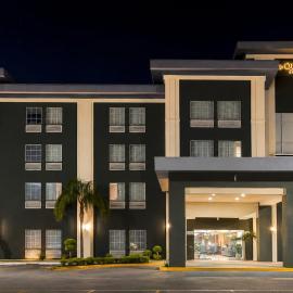La Quinta by Wyndham Reynosa，位于雷诺萨的酒店