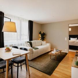 Valo Central - Wohnung mit Arbeitsplatz am Zürichsee，位于普费菲孔的酒店