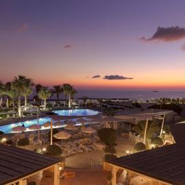 Venus Beach Hotel，位于帕福斯的酒店