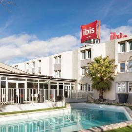 ibis Arles，位于阿尔勒的酒店
