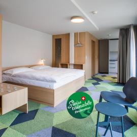 The Lab Hotel & Apartments，位于图恩的酒店