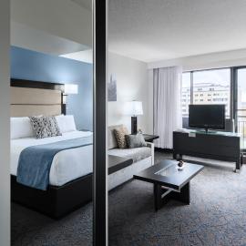 Ottawa Embassy Hotel & Suites，位于渥太华的酒店