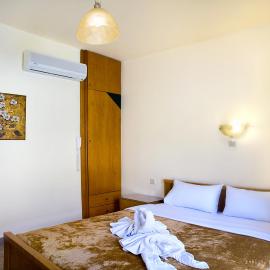 Nicolas Hotel，位于耶奥伊乌波利斯的酒店