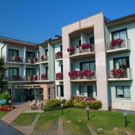 Hotel Eden,位于明乔河畔的瓦雷奇奥的酒店