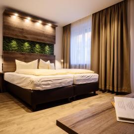 Hotel Alter Kranen，位于维尔茨堡的酒店