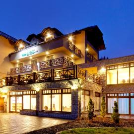 Hotel Green，位于道尼库宾的酒店