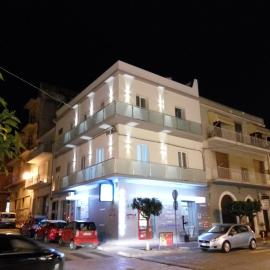la Terrazza B&B，位于科米索的酒店