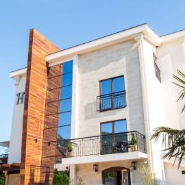 Hotel Helada，位于蒂瓦特的酒店