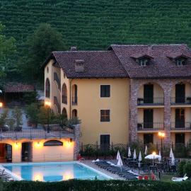 Hotel Barolo，位于巴罗洛的酒店