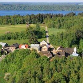 Stay at Lithuanian Folk Museum，位于Rumšiškės的酒店