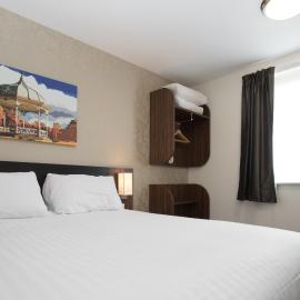 Willows, Blackburn by Marston's Inn，位于布莱克本的酒店