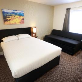 Talardy, St Asaph by Marston’s Inns，位于圣亚萨的酒店
